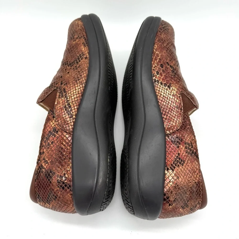 Alegria clogs Keli PRO Riches bronze copper snake size 9
